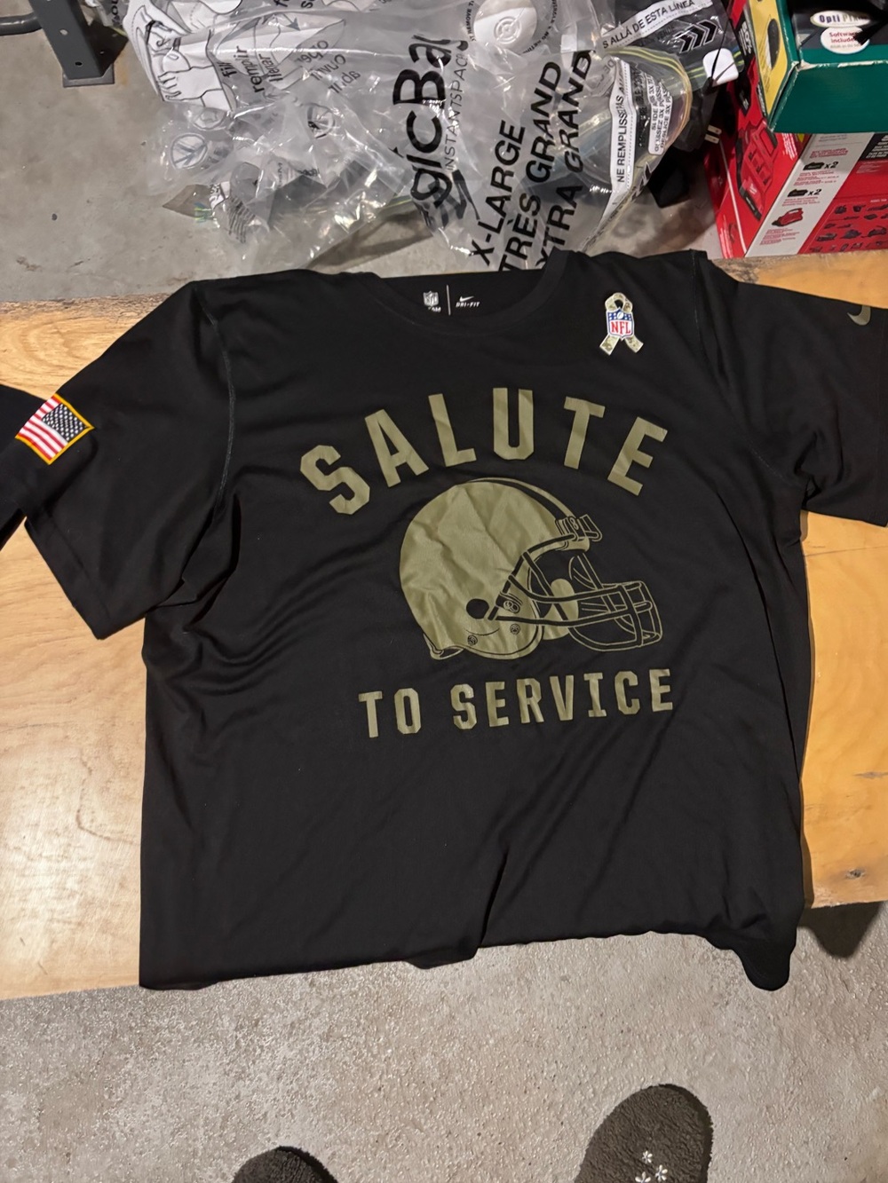 NFL Black 'Salute to Service' Short Sleeve Tee with Olive Graphic